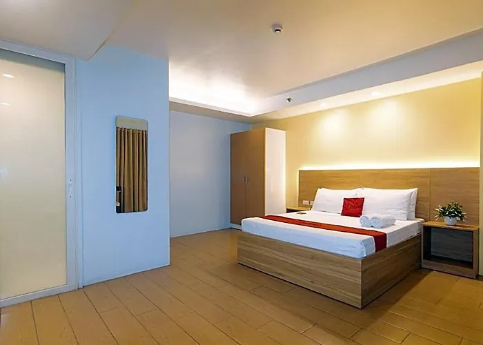 酒店 Reddoorz At Luxelite Makati